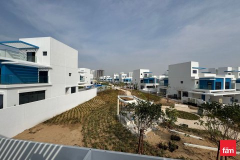 Adosado en Dubai, EAU 4 dormitorios, 144 m² № 687273