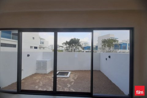 Radový dom v Dubai, SAE 4 spálne, 144 m2 č. 687273 - Fotografia 13