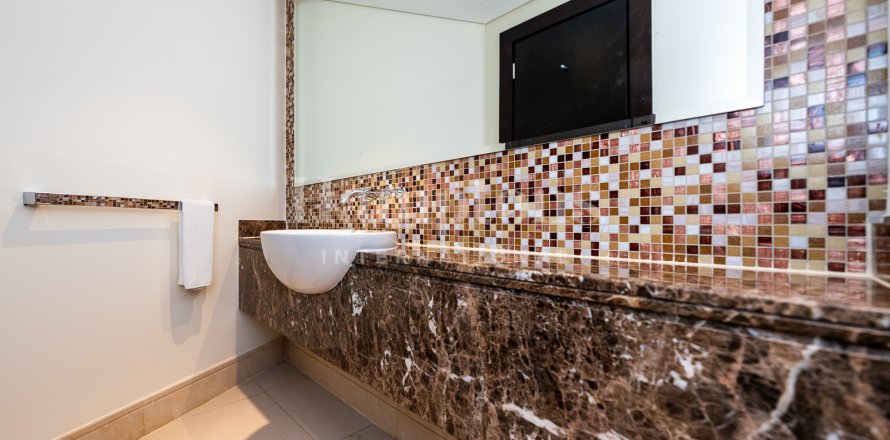 Lakás itt: Downtown Dubai (Downtown Burj Dubai), EAE, 2 hálószoba, 171.68 m², azonosító: 650968