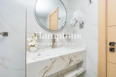 Business Bay, Dubai, UAE의 임대용 아파트 침실 2개, 136.75321600제곱미터 번호 650990 - 사진 20