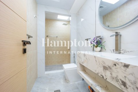 Business Bay, Dubai, UAE의 임대용 아파트 침실 2개, 136.75321600제곱미터 번호 650990 - 사진 8