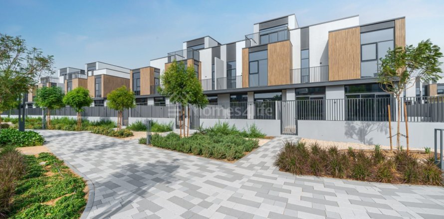 וילה ב Mudon, Dubai, איחוד האמירויות 3 חדרי שינה, 168 מ"ר מספר 702129