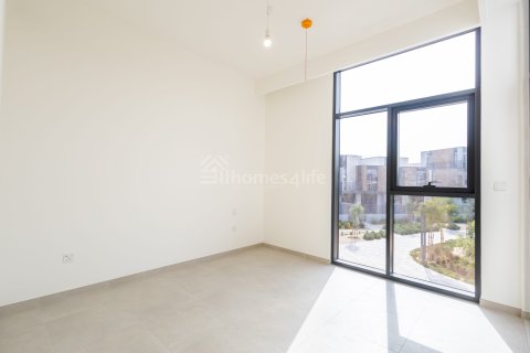 וילה למכירה ב Mudon, Dubai, איחוד האמירויות  3 חדרי שינה, 168 מ"ר, מספר 702129 - תמונה 3