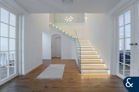 Villa sa Dubai Sports City, Dubai, UAE 5 silid-tulugan, 446 sq.m. № 688735 - larawan 9