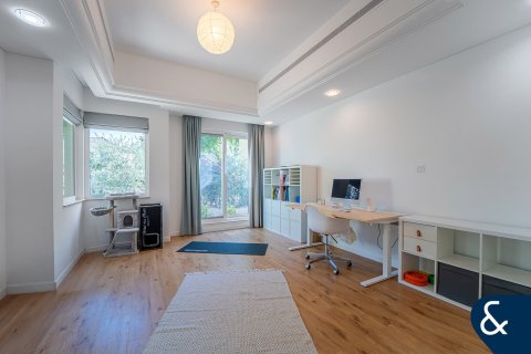 Villa sa Dubai Sports City, Dubai, UAE 5 silid-tulugan, 446 sq.m. № 688735 - larawan 8