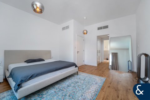 Villa sa Dubai Sports City, Dubai, UAE 5 silid-tulugan, 446 sq.m. № 688735 - larawan 12