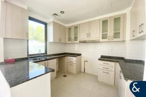 Villa sa Reem, Dubai, UAE 4 silid-tulugan, 237 sq.m. № 688731 - larawan 4