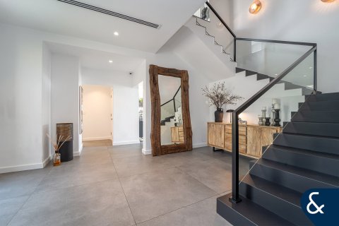 Villa sa Dubai Sports City, Dubai, UAE 6 silid-tulugan, 590 sq.m. № 688733 - larawan 10