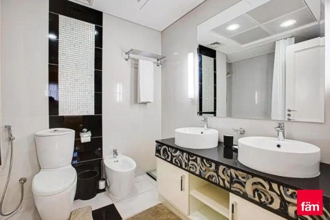 Apartment in Downtown Dubai (Downtown Burj Dubai), UAE 1 bedroom, 81.1 sq.m. № 727108 - photo 12