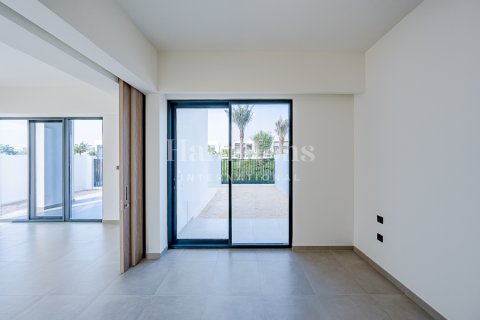 Vilă de închiriat în The World Islands, Dubai, EAU 4 dormitoare, 257.51968376 mp. №685563 - poză 6