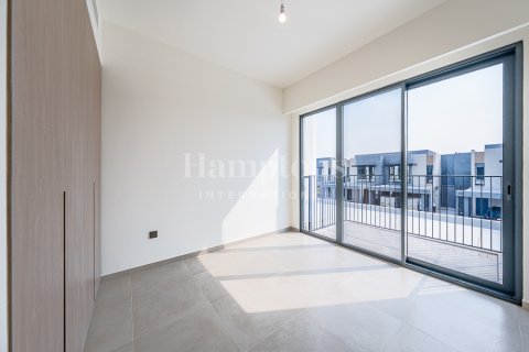 Vilă de închiriat în The World Islands, Dubai, EAU 4 dormitoare, 257.51968376 mp. №685563 - poză 13