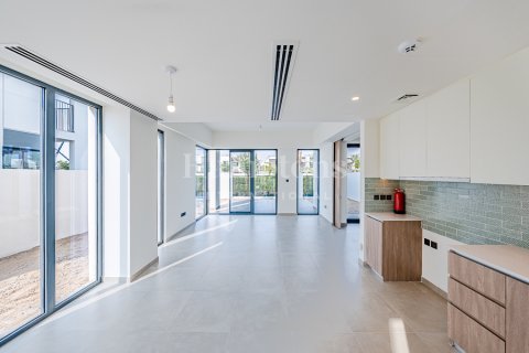 Vilă de închiriat în The World Islands, Dubai, EAU 4 dormitoare, 257.51968376 mp. №685563 - poză 11