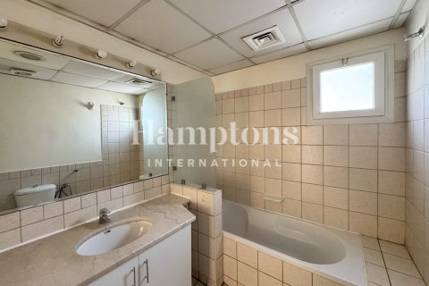 Зняти в оренду віллу в Meadows, Дубай, ОАЕ 3 спальні, 526.94953212м2, № 685567 - фото 15