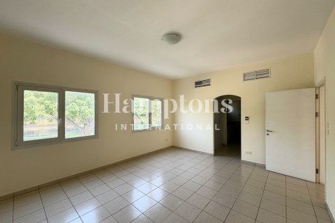 Зняти в оренду віллу в Meadows, Дубай, ОАЕ 3 спальні, 526.94953212м2, № 685567 - фото 18