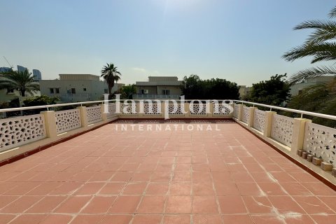 Зняти в оренду віллу в Meadows, Дубай, ОАЕ 3 спальні, 526.94953212м2, № 685567 - фото 29