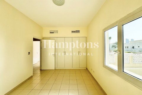 Зняти в оренду віллу в Meadows, Дубай, ОАЕ 3 спальні, 526.94953212м2, № 685567 - фото 28