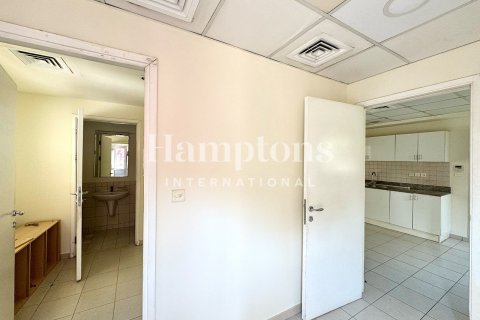 Зняти в оренду віллу в Meadows, Дубай, ОАЕ 3 спальні, 526.94953212м2, № 685567 - фото 8