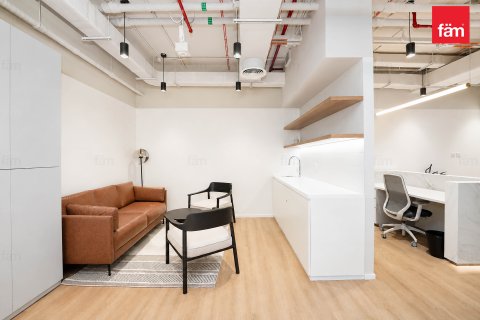 Office in Sheikh Zayed Road, Dubai, UAE 494.9 sq.m. № 711485 - photo 6
