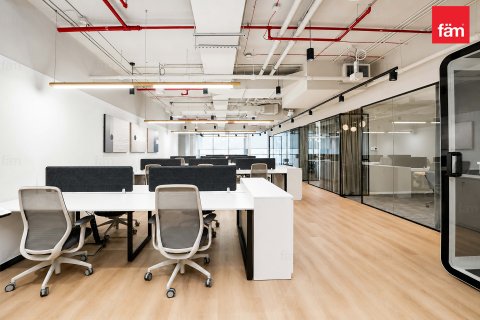 Office in Sheikh Zayed Road, Dubai, UAE 494.9 sq.m. № 711485 - photo 13