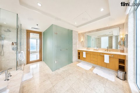 Apartment in DIFC, Dubai, UAE 3 bedrooms, 188 sq.m. № 711483 - photo 16