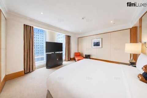 Apartment in DIFC, Dubai, UAE 3 bedrooms, 188 sq.m. № 711483 - photo 15