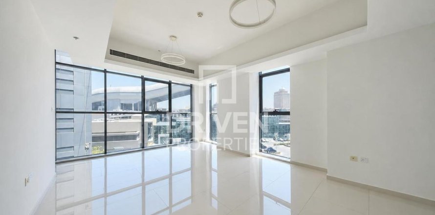 Korter asukohaga Al Barsha, Dubai, AÜE: 2 magamistoaga, 135.17 m² Nr 745420