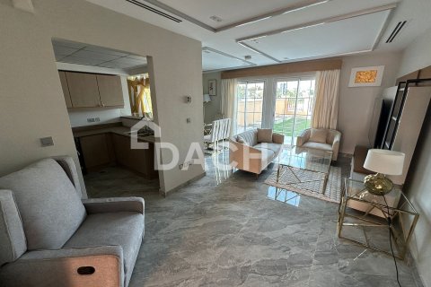 Řadový dům v Jumeirah Village Triangle, Dubai, SAE 2 ložnice, 152 m² Č.: 706934 - fotografie 2