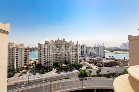 Penthouse in Palm Jumeirah, Dubai, UAE 4 bedrooms, 450 sq.m. № 706932 - photo 15
