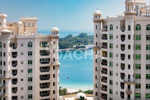 Penthouse in Palm Jumeirah, Dubai, UAE 4 bedrooms, 450 sq.m. № 706932 - photo 16