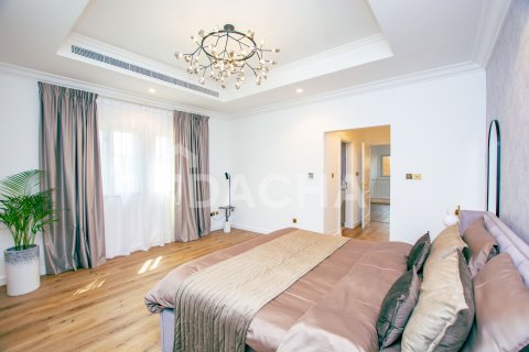 Villa in Palm Jumeirah, Dubai, UAE 4 bedrooms, 470 sq.m. № 706935 - photo 13
