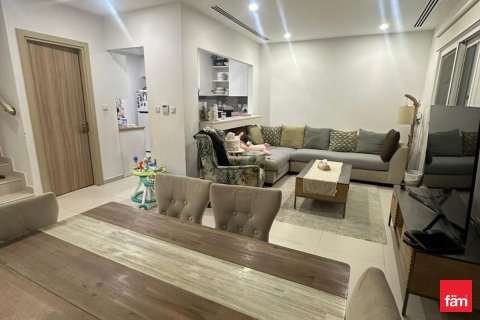 וילה להשכרה ב Dubai, איחוד האמירויות  3 חדרי שינה, 167.7 מ"ר, מספר 711629 - תמונה 3