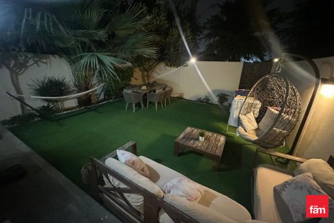 Villa in Dubai, VAE: 3 Schlafzimmer, 167.7 m2 Nr. 711629