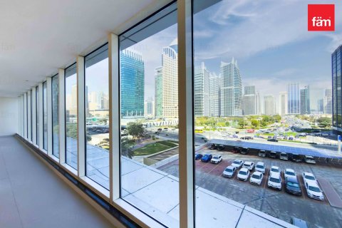 Iroda itt: Dubai, EAE, 78 m², azonosító: 711627