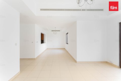 Зняти в оренду таунхаус в Рим, Дубай, ОАЕ 3 спальні, 216м2, № 659233 - фото 4