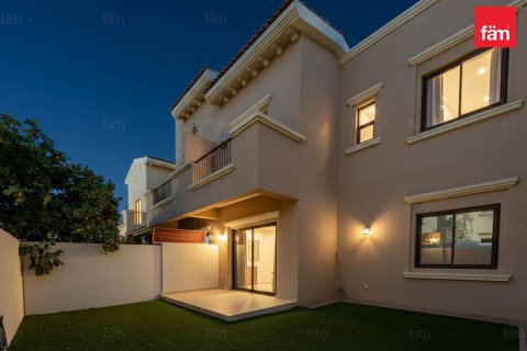 Зняти в оренду таунхаус в Рим, Дубай, ОАЕ 3 спальні, 216м2, № 659233 - фото 16