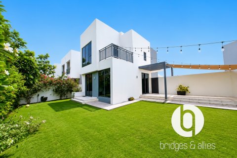 Dubai Hills Estate, UAE의 빌라 침실 4개, 411제곱미터 번호 720630