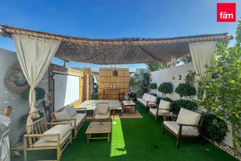 Townhouse in Mohammed Bin Rashid City, Dubai, UAE 2 bedrooms, 133.8 sq.m. № 701572 - photo 4