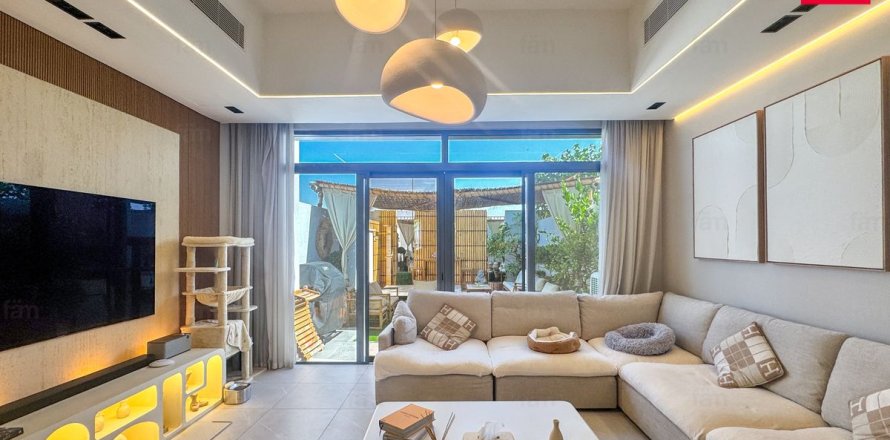 Townhouse in Mohammed Bin Rashid City, Dubai, UAE 2 bedrooms, 133.8 sq.m. № 701572