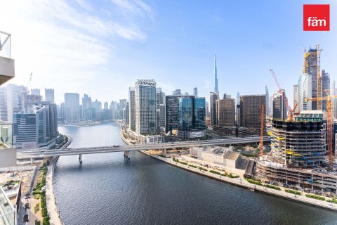 Apartmen di Business Bay, Dubai, UAE 2 bilik tidur, 103.4 meter persegi № 701573 - foto 30