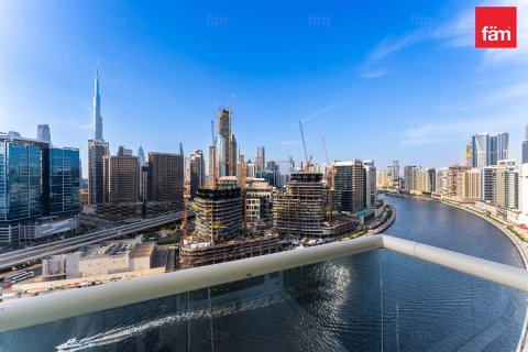 Apartmen di Business Bay, Dubai, UAE 2 bilik tidur, 103.4 meter persegi № 701573 - foto 2