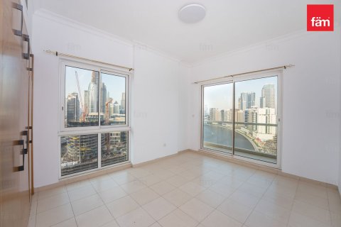 Apartmen di Business Bay, Dubai, UAE 2 bilik tidur, 103.4 meter persegi № 701573 - foto 20