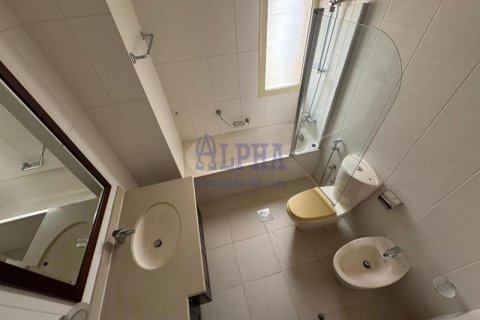 Vila di Al Hamra Village, Ras Al Khaimah, UAE 5 bilik tidur, 464.5 meter persegi № 709448 - foto 17