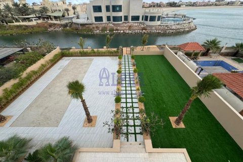 Vila di Al Hamra Village, Ras Al Khaimah, UAE 5 bilik tidur, 464.5 meter persegi № 709448 - foto 3