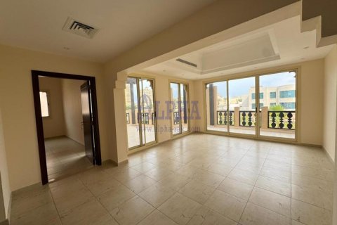 Vila di Al Hamra Village, Ras Al Khaimah, UAE 5 bilik tidur, 464.5 meter persegi № 709448 - foto 4