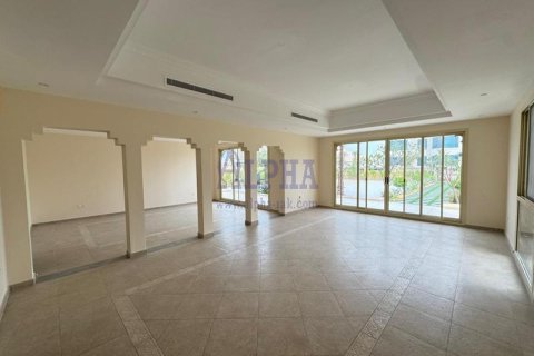 Vila di Al Hamra Village, Ras Al Khaimah, UAE 5 bilik tidur, 464.5 meter persegi № 709448 - foto 6