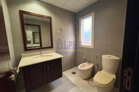 Vila di Al Hamra Village, Ras Al Khaimah, UAE 5 bilik tidur, 464.5 meter persegi № 709448 - foto 20