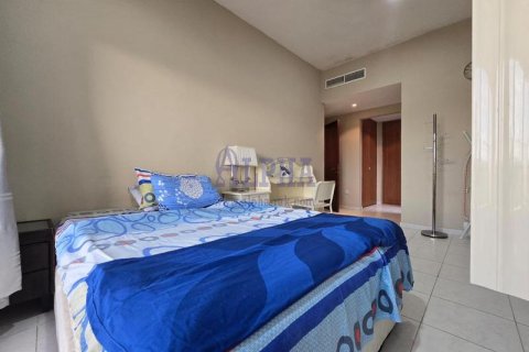 Apartament në Al Hamra Village, Ras Al Khaimah, Emiratet e Bashkuara Arabe 1 dhomë gjumi, 106.9 m2. № 709442 - Foto 4