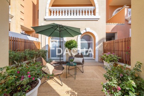 Vila v Jumeirah Village Circle, Dubai, SAE 4 ložnice, 135 m² Č.: 738668