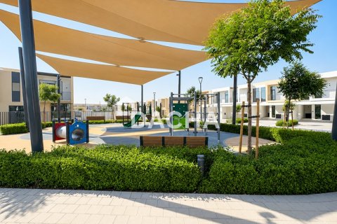 Villa itt: Dubai South (Dubai World Central), Dubai, EAE, 4 hálószoba, 232 m², azonosító: 738669 - fénykép 28