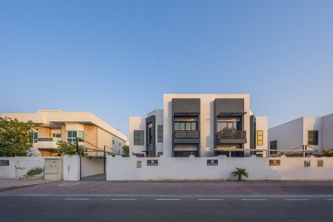 Vila v Umm Suqeim, Dubai, SAE 4 ložnice, 390.19 m² Č.: 750916 - fotografie 19
